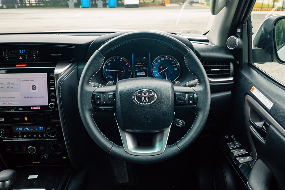 Toyota Fortuner automatic 2024 
